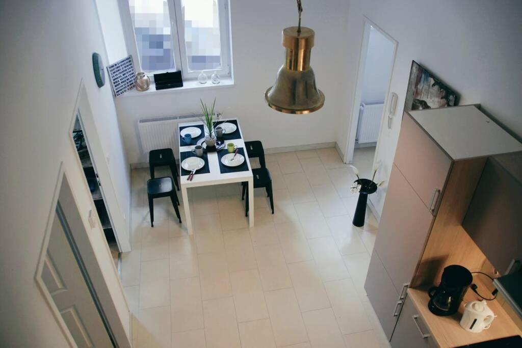 Amadeus - Tram Station To The Opera 2 Mins Away Apartamento Viena Exterior foto