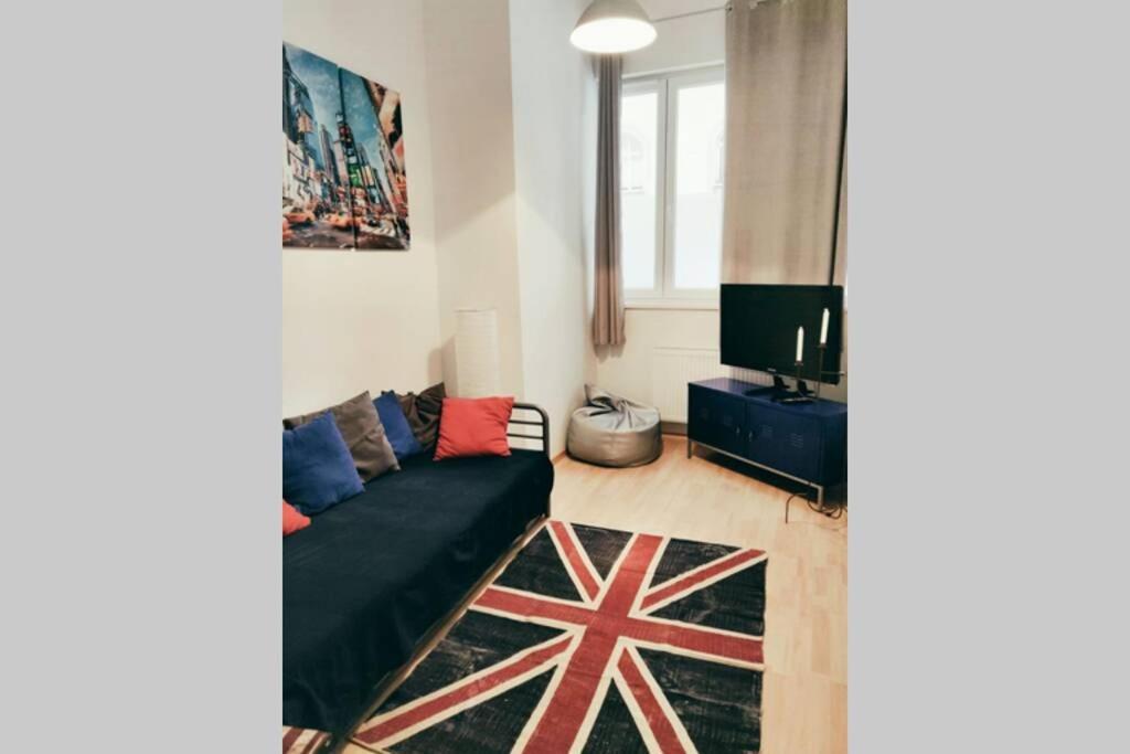 Amadeus - Tram Station To The Opera 2 Mins Away Apartamento Viena Exterior foto