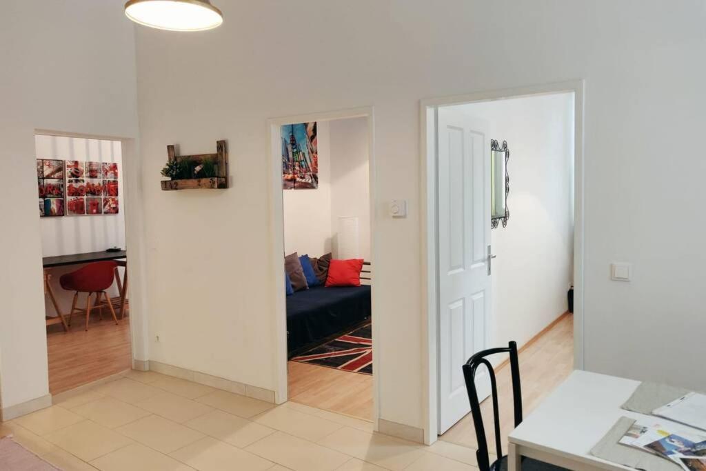 Amadeus - Tram Station To The Opera 2 Mins Away Apartamento Viena Exterior foto